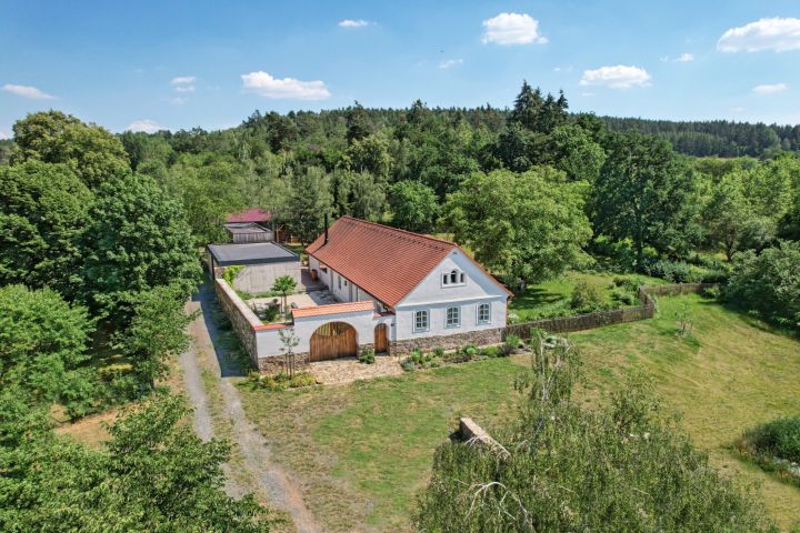 Letecký pohled na areál
