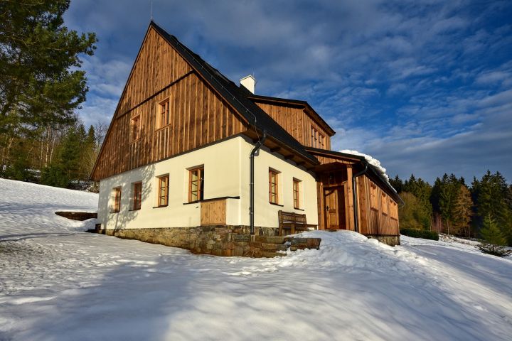 Pohled na chalupu